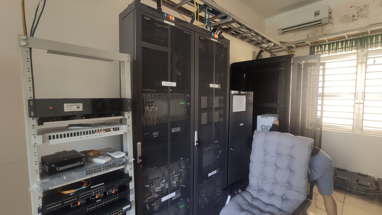 2490d5908ee572bb2bf4